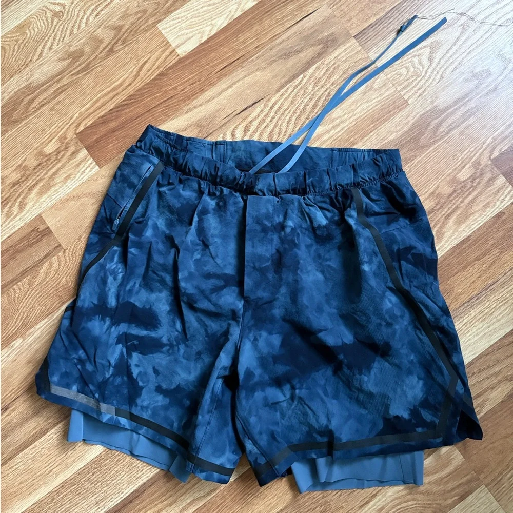 Lululemon | Surge Lined Short 6” | L